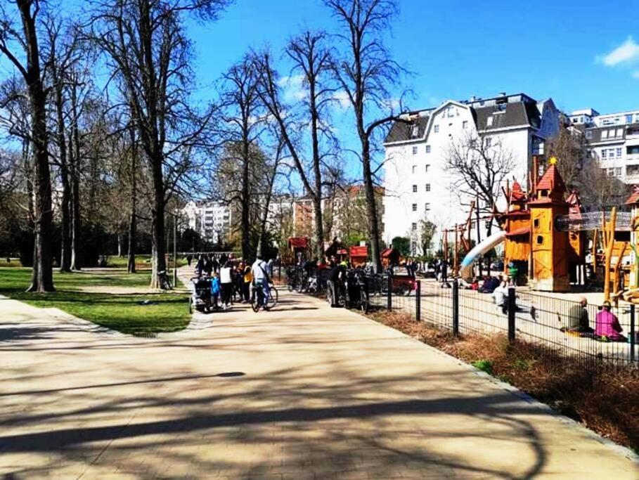 Schoeneberg Holiday Flat & Art Gallery Berlin Ngoại thất bức ảnh