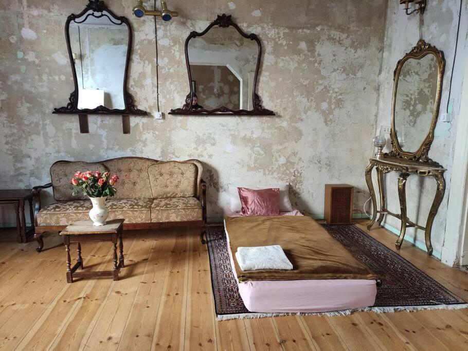 Schoeneberg Holiday Flat & Art Gallery Berlin Ngoại thất bức ảnh